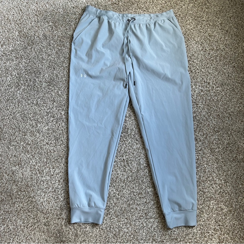 Under Armour Pale Blue Lightweight Jogger Pants Athleisure Athletic Wear XL